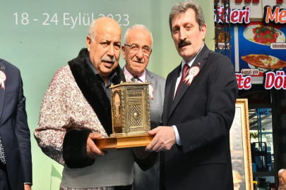 Samsun’da ayakkabıcı yılın ahisi seçildi