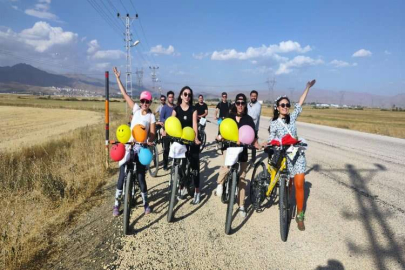 ‘Süslü Kadınlar’ Hakkari Yüksekova’yı renklendirdi