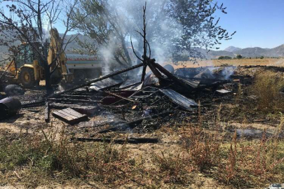 Burdur’da yangın: Bağ evi kullanılamaz hale geldi