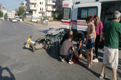 Antalya'da otomobil ile motosiklet çarpıştı