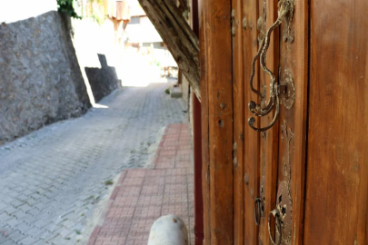 Geçmişin yok olan mirası: Kapı tokmakları