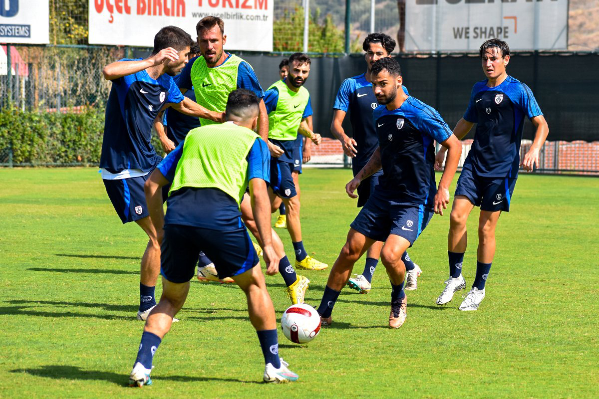 Kırmızı Şeytanlar siftah peşinde (1)