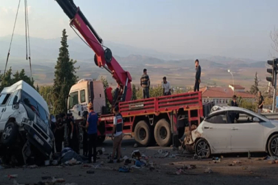 Gaziantep'te trafik kazası: Ölü ve yaralılar var