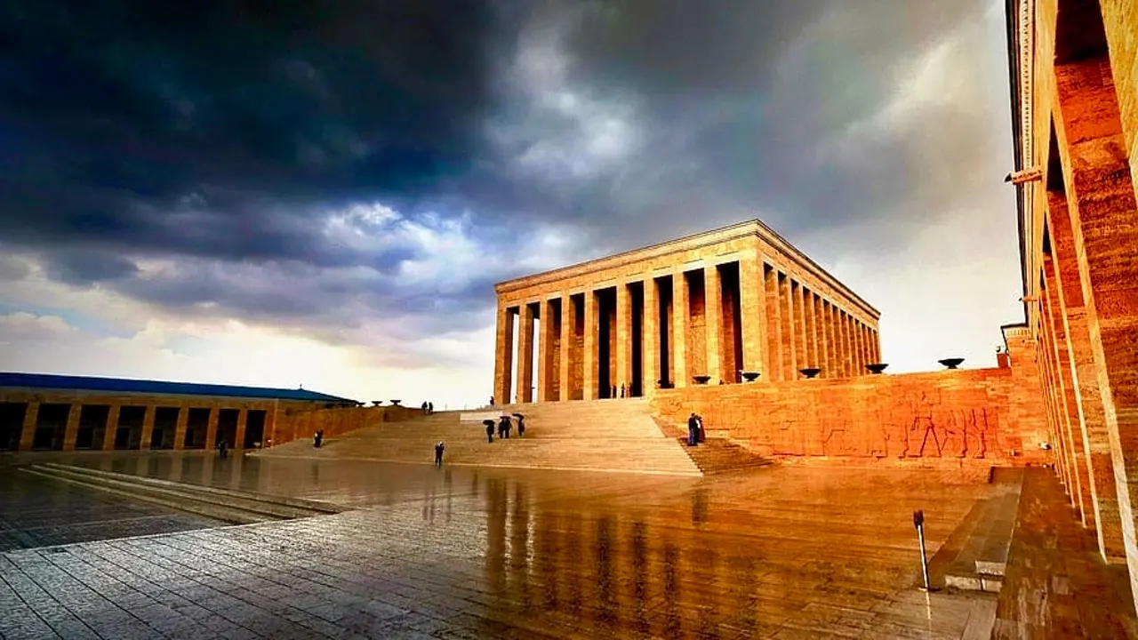 anitkabir_ilkses