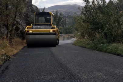 Hakkari'de sorunsuz ulaşım için çalışmalar devam ediyor