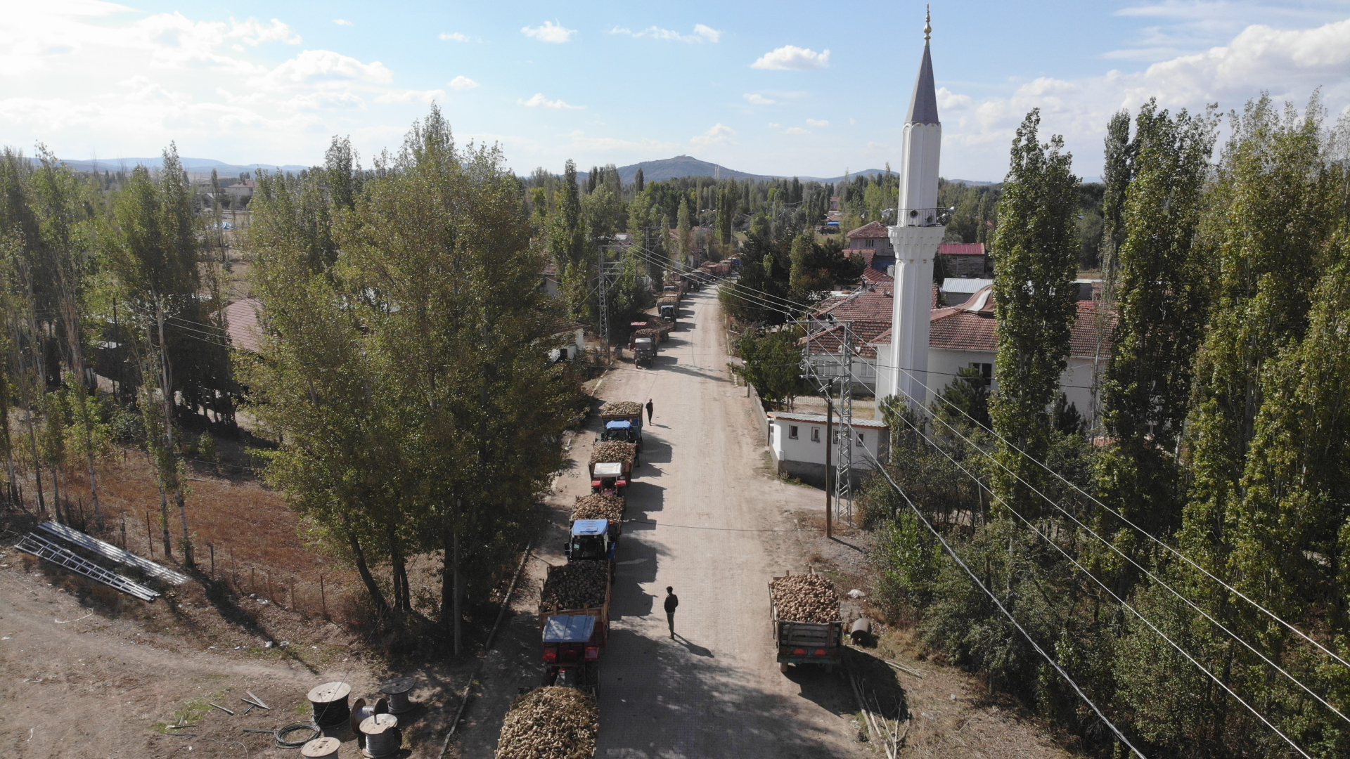 Hasadı bitti, kilometrelerce kuyruk oluştu (4)