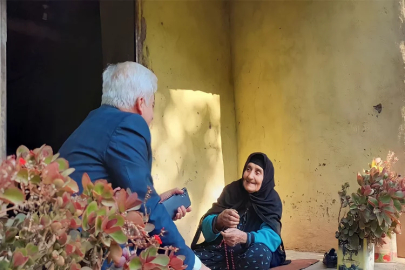 Hakkari’de hasta ve yaşlılar yalnız bırakılmıyor