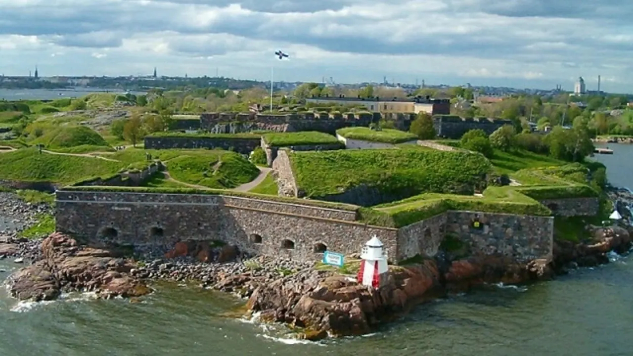 suomenlinna_ilkses