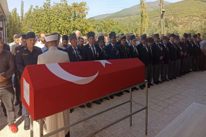 Kıbrıs gazisi İzmir’de son yolculuğuna uğurlandı