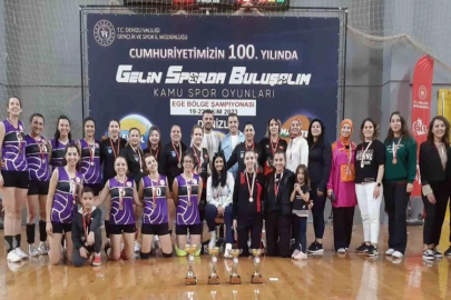 Muğla'da voleybol takımı Ege ikincisi oldu