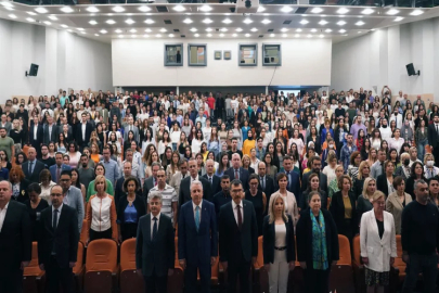 TÜBİTAK Başkanı Mandal, EÜ’de öğrencilerle bir araya geldi