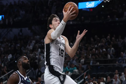 Cedi Osman’lı San Antonio, Clippers’a yenildi