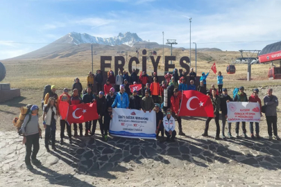 Erciyes Dağı’na zirve tırmanışı yaptılar