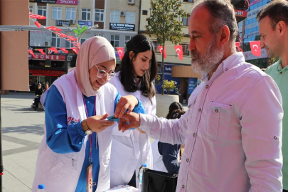 Geleceğin doktorlarından Rize’de sağlık taraması