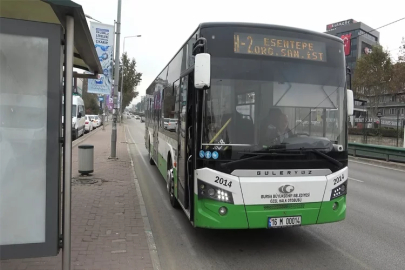 Yolcuların konuşmasından rahatsız olan şoför seferi iptal etti