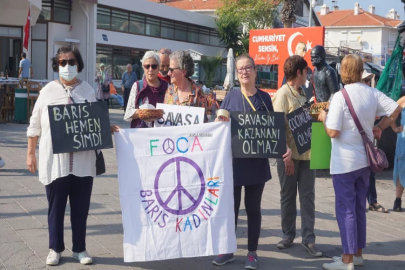 Foça barış kadınlarından İsrail'e sessiz protesto