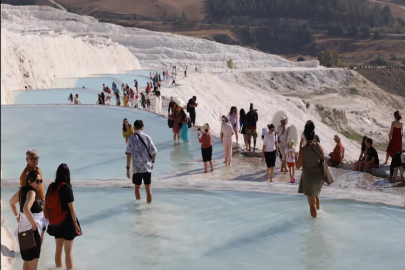 Pamukkale'deki oteller ara tatil öncesi büyük ölçüde doldu