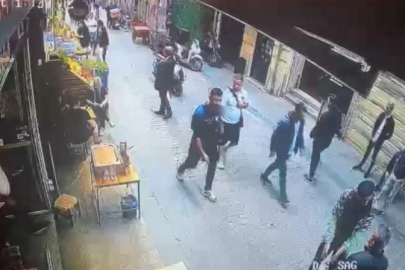 İstanbul'da bir turisti önce gasp ettiler sonra...