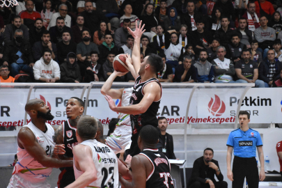 Aliağa Petkimspor sahadan galip ayrıldı