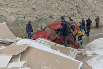 TIR’dan düşen malzemenin altında kalan sürücü hayatını kaybetti