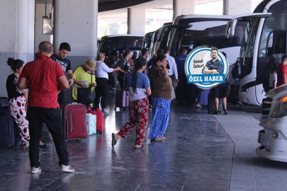 İzmir Otogarı'nda bayram yoğunluğu