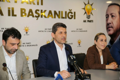 AK Parti Antalya’da bayramlaştı! Yerel seçim mesajı verdi