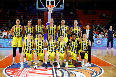 Kadınlar Euroleague Yarı Final maçında Fenerbahçe adını finale yazdırdı