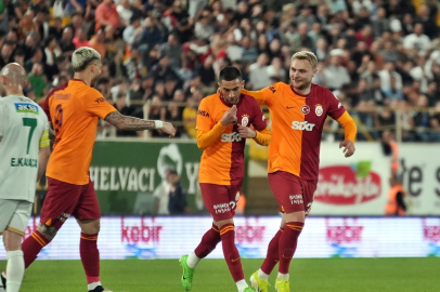 Galatasaray, Antalya'da farklı kazandı