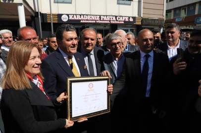 Ardahan’da tartışmalar son buldu! Başkan mazbatayı aldı