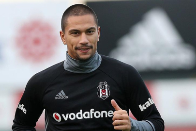 Süper Lig takımlarından Beşiktaş'ta forma giyen Gökhan İnler kimdir? Gökhan İnler ne kadar maaş alıyor?