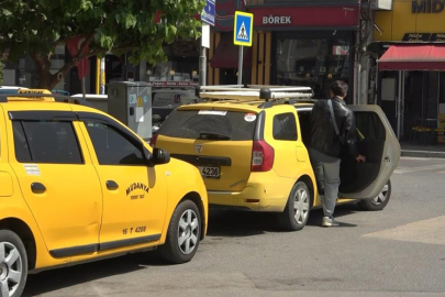 Önce taksiciyi bıçakladı sonra aynı duraktan taksi çağırdı