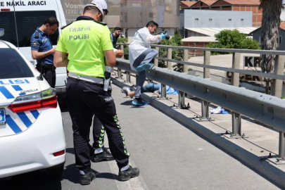 İzmir haber: Bariyerlere savrulan genç motokurye kazadan kurtulamadı