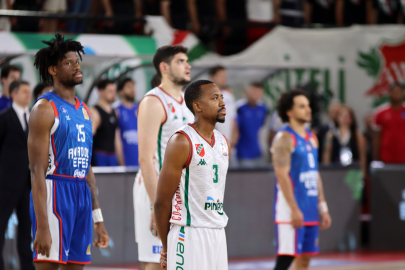 Türkiye Sigorta Basketbol Süper Ligi'nde Anadolu Efes final biletini kaptı