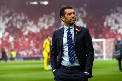 Van Bronckhorst: Beşiktaş'a geliyorum