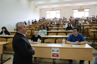 Milyonlarca öğrencinin ter döktüğü YKS'nin ilk oturumu sona erdi