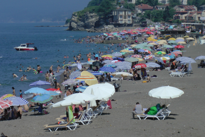 Karadeniz sahilleri dolup taştı