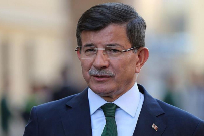 Davutoğlu, TikTok akımına katıldı: Arabanız güzelmiş, ne iş yapıyorsunuz?