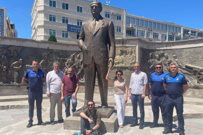 Saldırılan Atatürk heykeli onarıldı