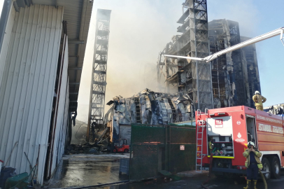 Tuzla’daki fabrika yangını 6 saatte söndürüldü