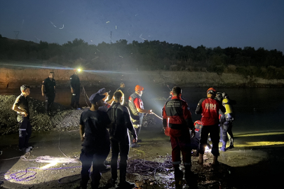 Muğla Dalaman Çayı'nda kaybolan yabancı uyruklu çocuğu arama çalışmaları sürüyor