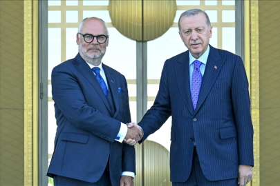 Alar Karis, Cumhurbaşkanı Erdoğan tarafından resmi törenle karşılandı
