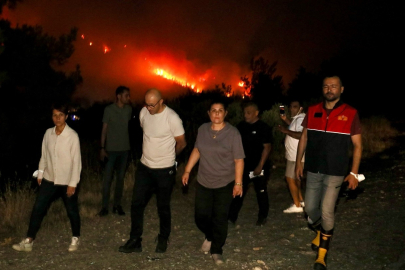 Başkan Çerçioğlu, yangın bölgesinde çalışmaları yakından takip etti