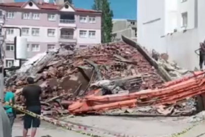 Ankara’da facia: Eski bina, kepçe operatörünün üzerine çöktü