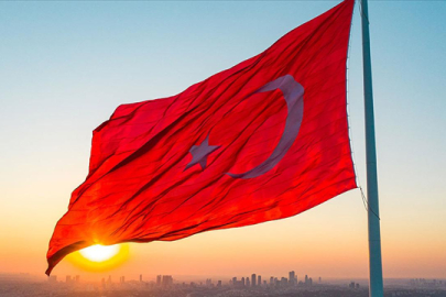 Türk bayrağına yönelik provokasyonda yer alan şahıs yakalandı