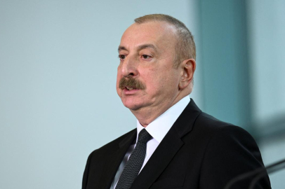 Aliyev, İran'ın yeni cumhurbaşkanı Mesut Pezeşkiyan'ı tebrik etti