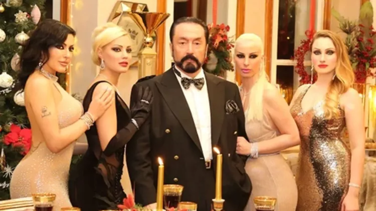 Adnan Oktar kaç yıl hapis cezası aldı?