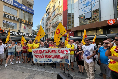 Eğitimciler ÖMK'nin geri çekilmesi için İzmir'de yürüdü