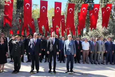 15 Temmuz programlarında  vekillerin yeri boş kaldı