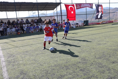 Bayraklı’da U-12 Cup Futbol Turnuvası heyecanı