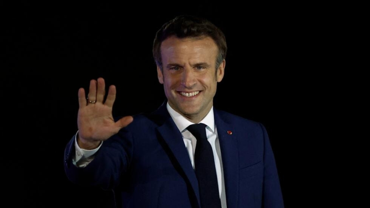 macron 3